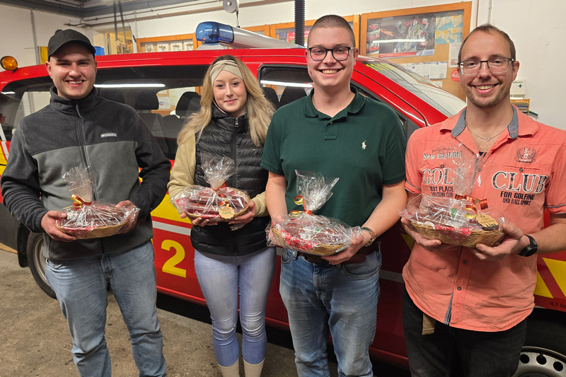 Geschenke überreicht