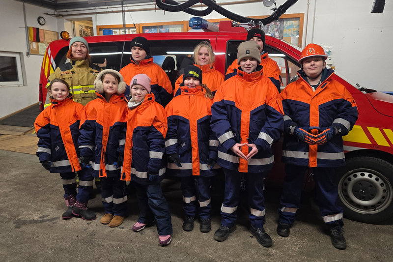 Neue Jacken für die Jugend